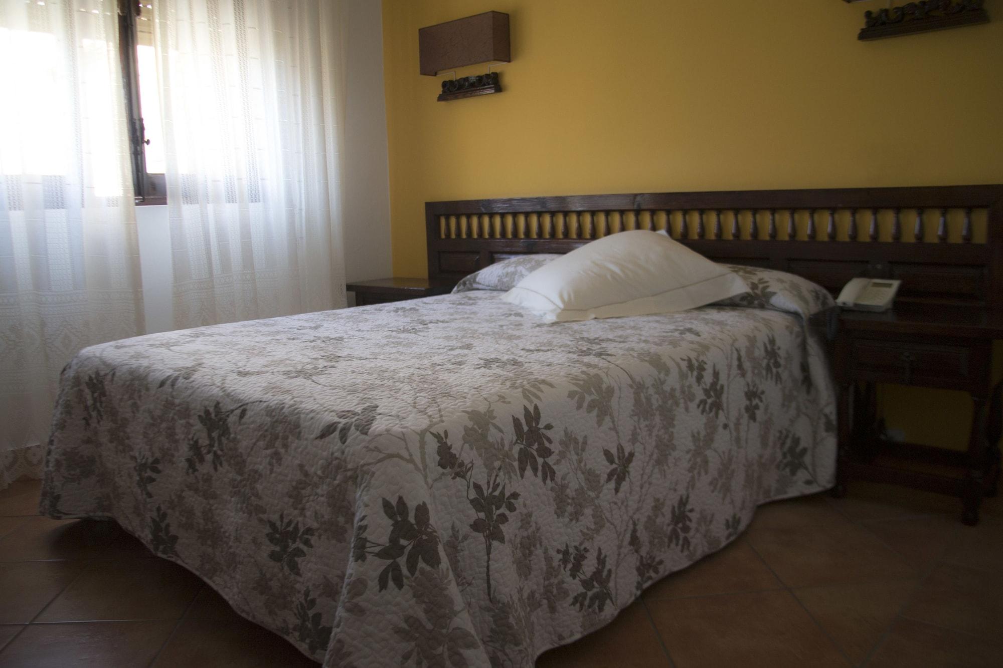 Hospedium Hotel Juan II Торо Екстериор снимка