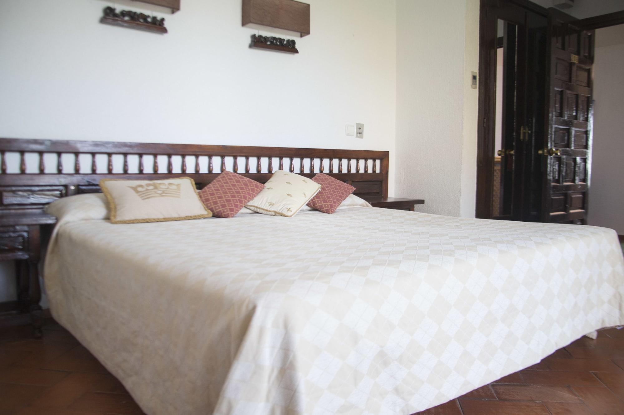Hospedium Hotel Juan II Торо Екстериор снимка