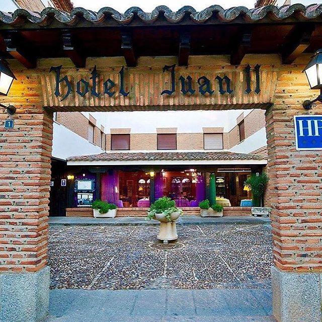 Hospedium Hotel Juan II Торо Екстериор снимка