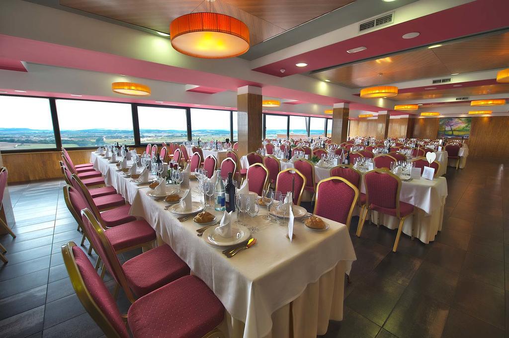 Hospedium Hotel Juan II Торо Екстериор снимка